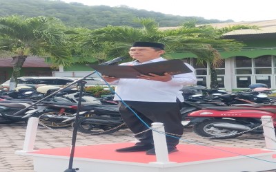 Upacara Perdana Tahun Pelajaran 2026/2027, Kepala Madrasah Sambut Siswa Baru Kelas X